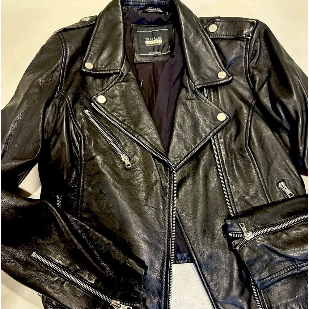 Women’s RARE Zara Trafaluc Black Leather Jacket Size Large  (Great Condition)